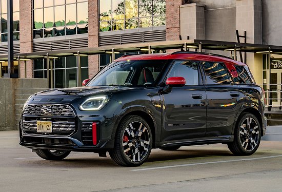 运动感十足 MINI JCW COUNTRYMAN中国首秀