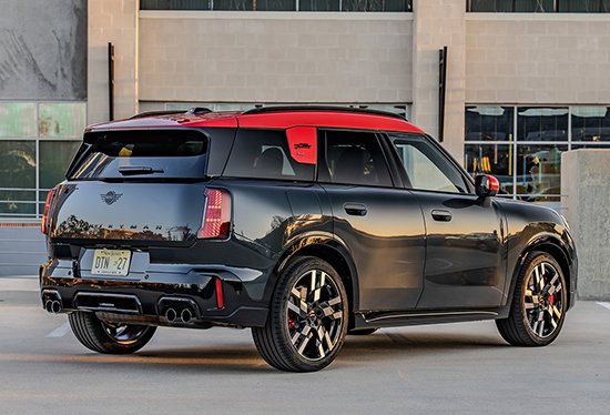 运动感十足 MINI JCW COUNTRYMAN中国首秀